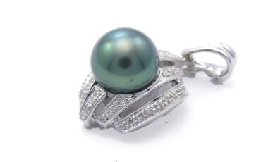 Tahitian Pearl Pendant Dalia