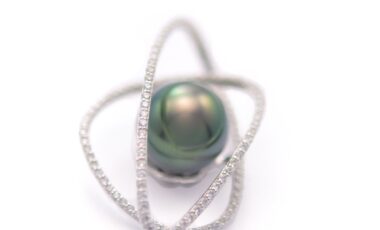 Tahitian Pearl Pendant Dalida